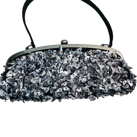 Shell Evening Bag With Handle - Picture 7 of 9
